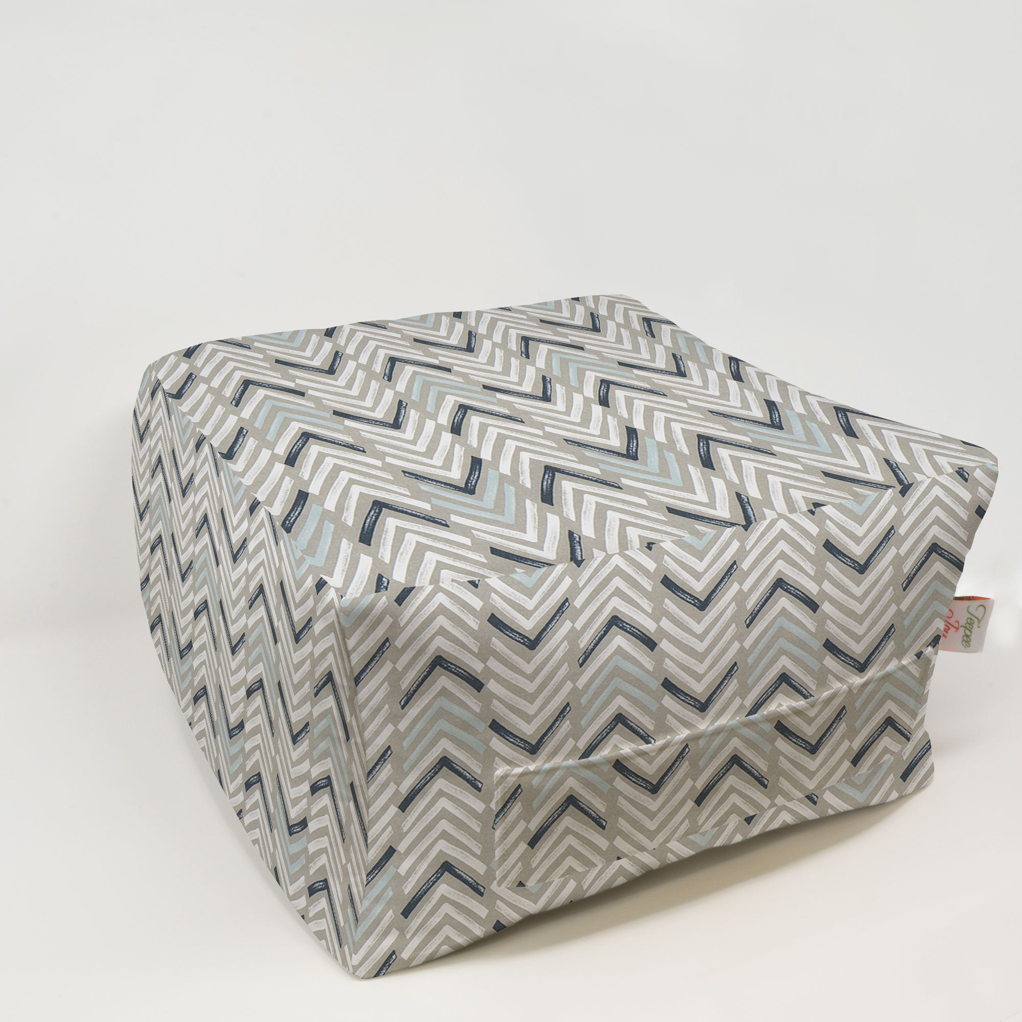 Kids Pouf - Dancer Driftwood